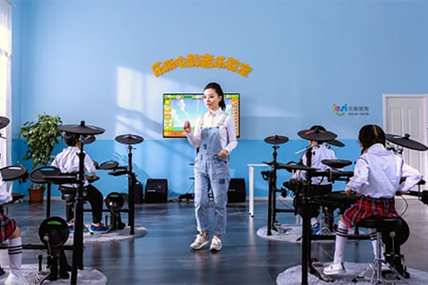 乐斯摩尔（北京）教育科技有限公司
